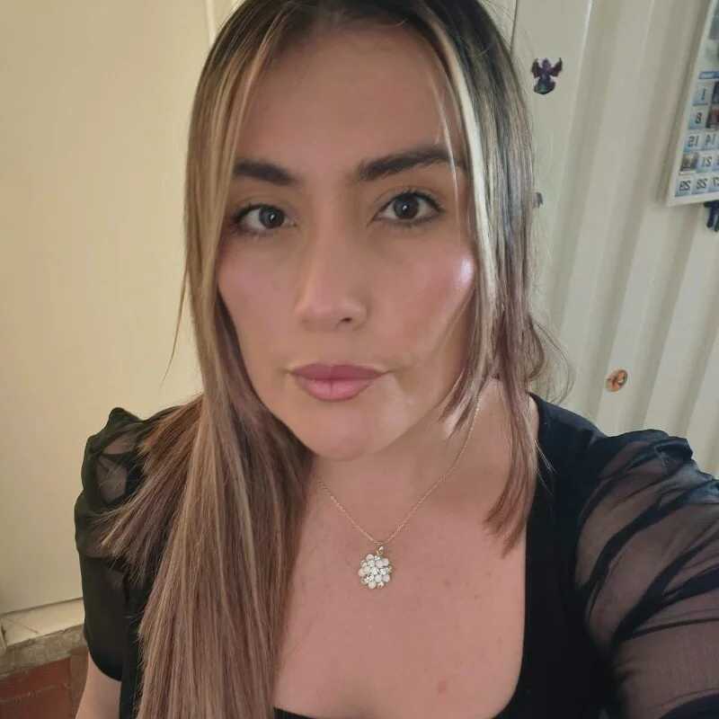 MiaAmadorVS — FansOnlyX creator profile