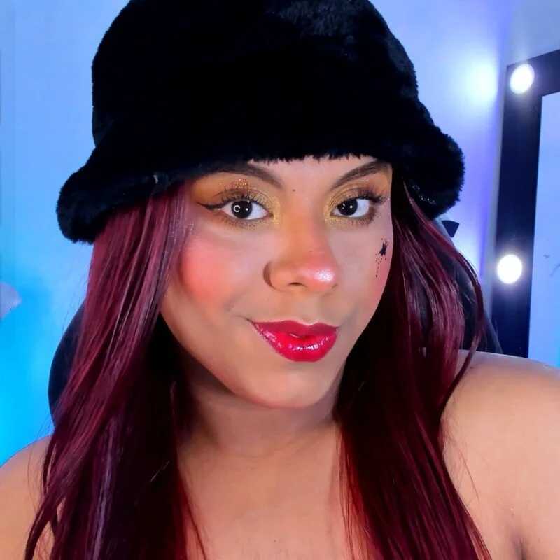 Emili_Roux — FansOnlyX creator profile