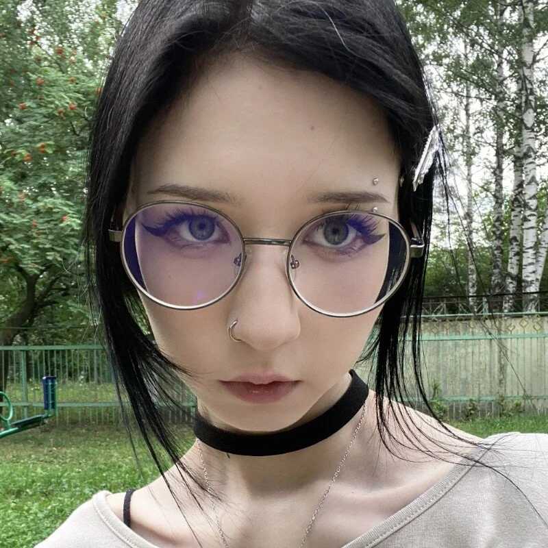 DeliaLoma — FansOnlyX creator profile