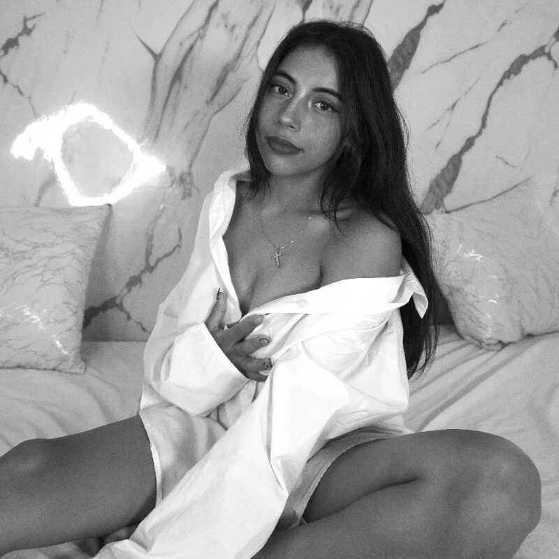 miajonesblowjob — FansOnlyX creator profile