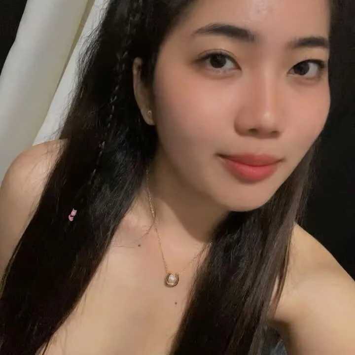 MiaCallia — FansOnlyX creator profile