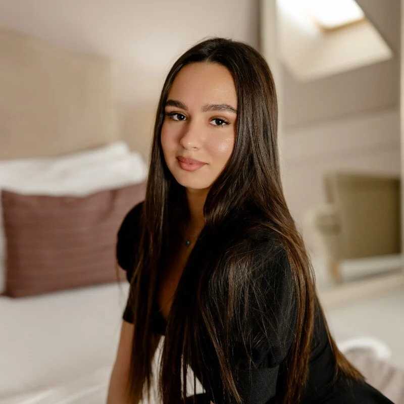CamilaCharming — FansOnlyX creator profile