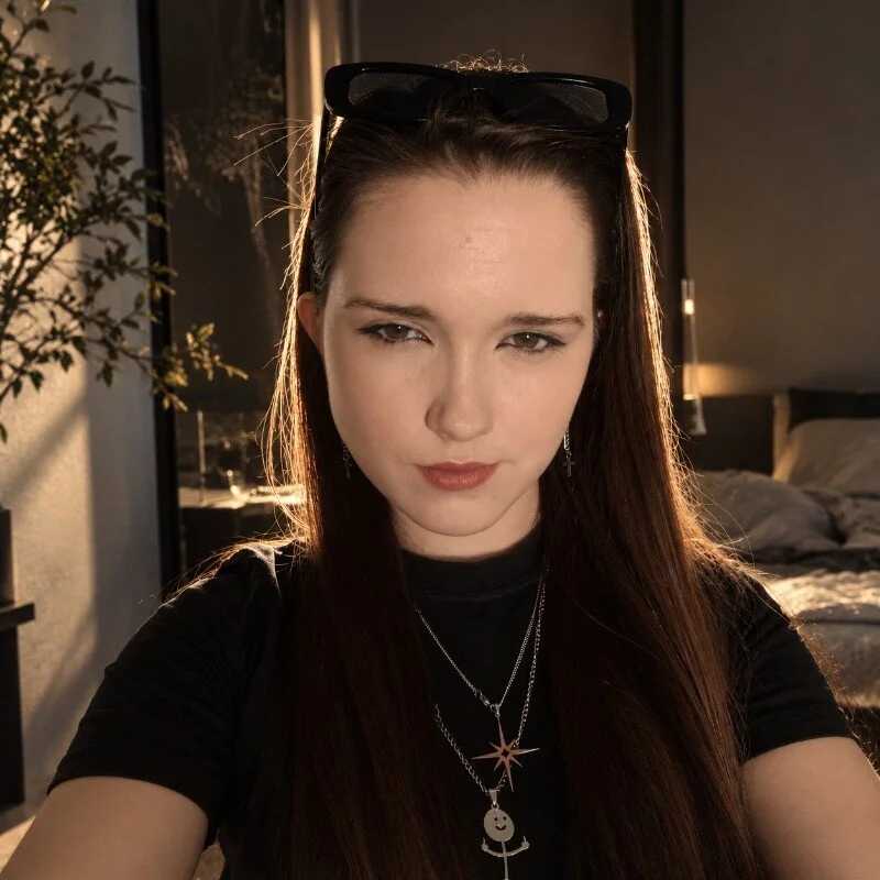 AlessandraToth — FansOnlyX creator profile