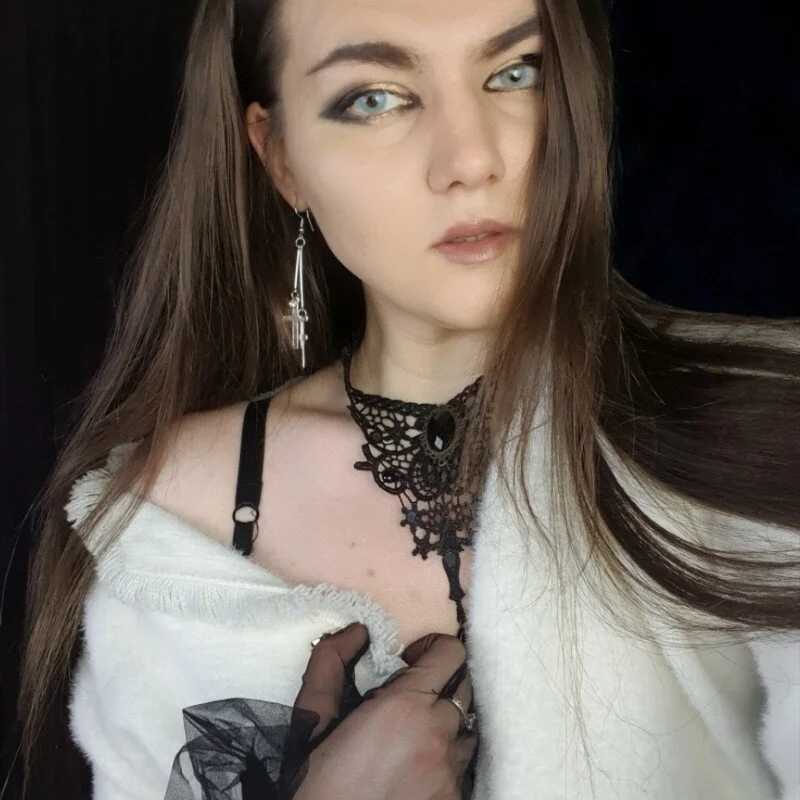 Irene_Adlerr — FansOnlyX creator profile