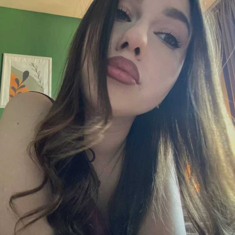 LucreciaBehling — FansOnlyX creator profile