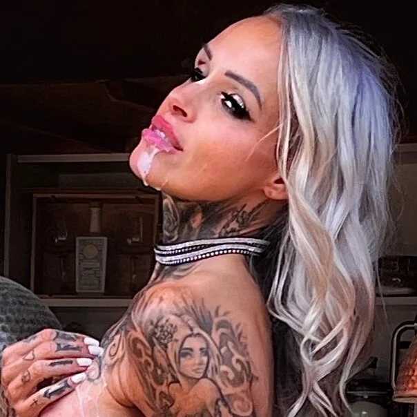 Sophie-Logan-Ink — FansOnlyX creator profile