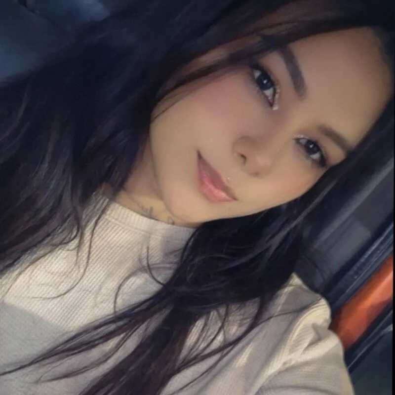brunette_zoe — FansOnlyX creator profile