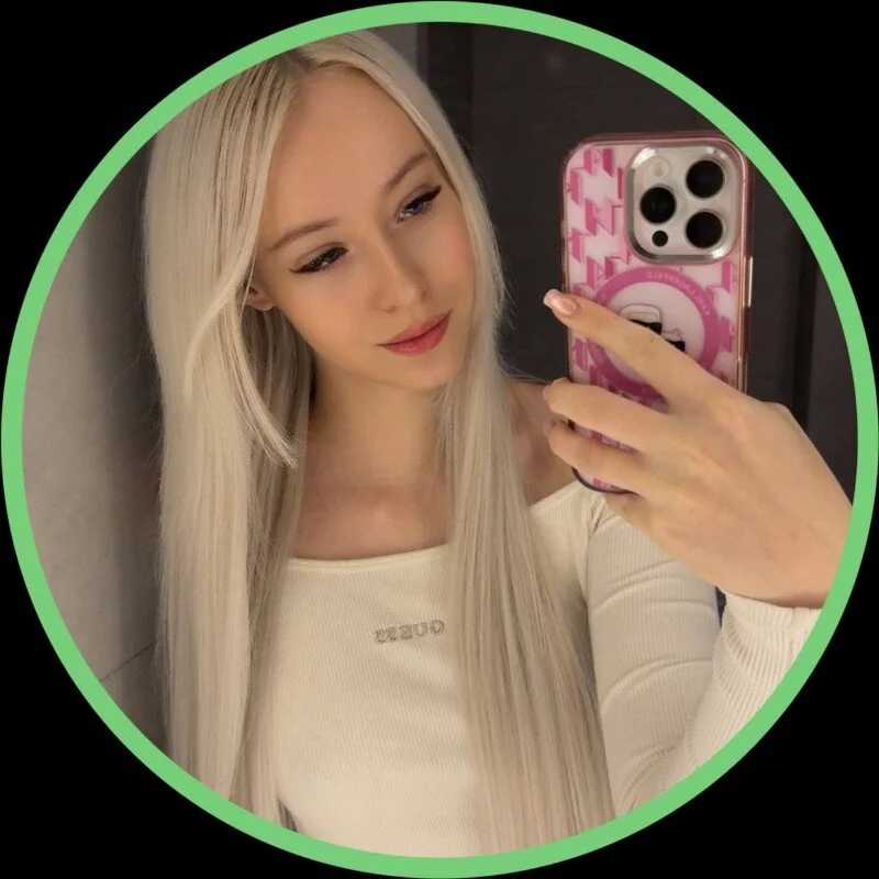 Anadeyaaa — FansOnlyX creator profile