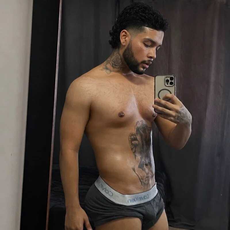 Gael_Monroe — FansOnlyX creator profile