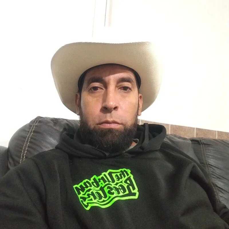 esefrank — FansOnlyX creator profile