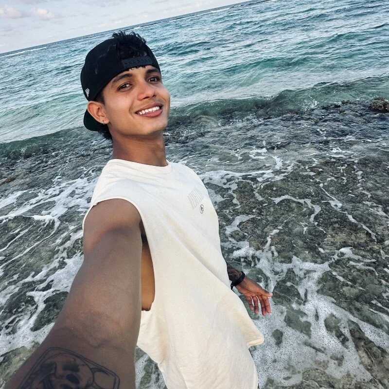 Paradise_boy__ — FansOnlyX creator profile