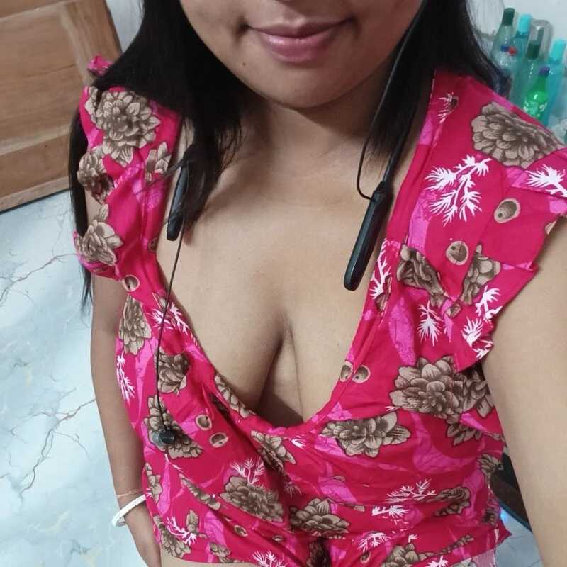 Priya_2222 — FansOnlyX creator profile
