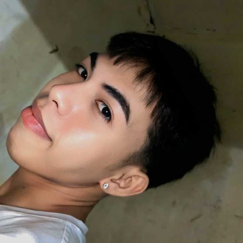 Urhotsilverboy — FansOnlyX creator profile