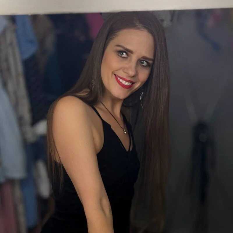 EmiliaBedy — FansOnlyX creator profile