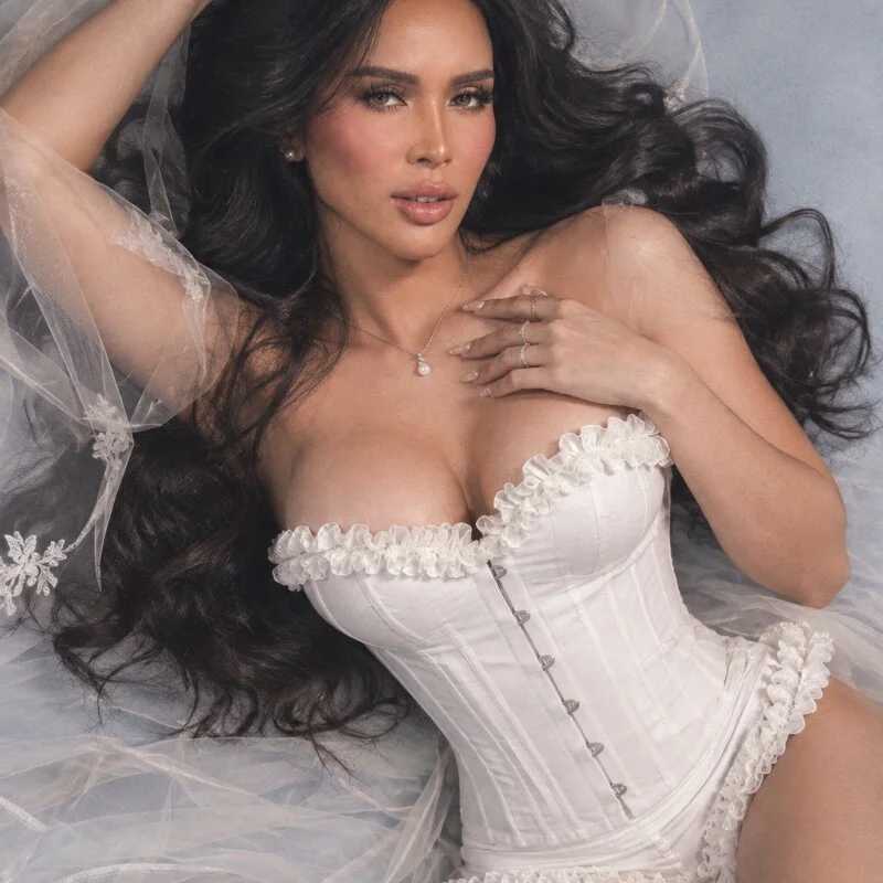prettylittlesuckerr — FansOnlyX creator profile