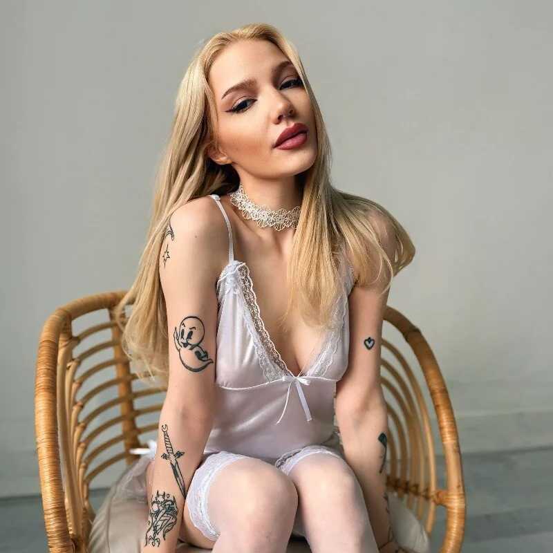 AnyaTaylor_ — FansOnlyX creator profile
