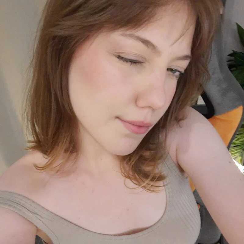 Luci_XO — FansOnlyX creator profile