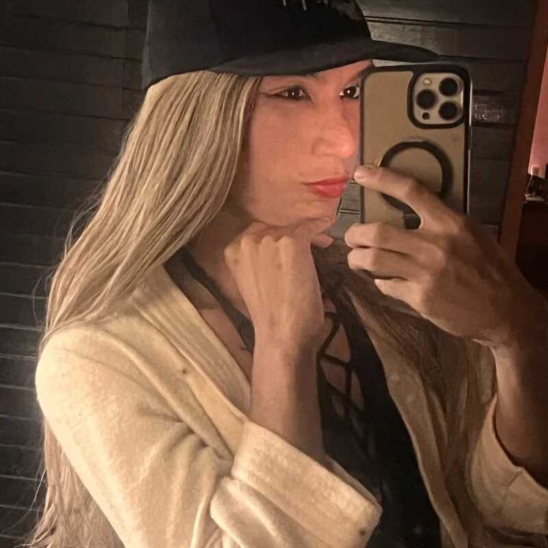 luckly_sexy — FansOnlyX creator profile