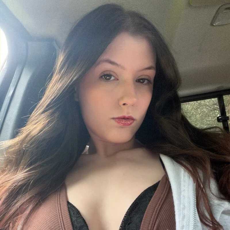 Lilactease — FansOnlyX creator profile