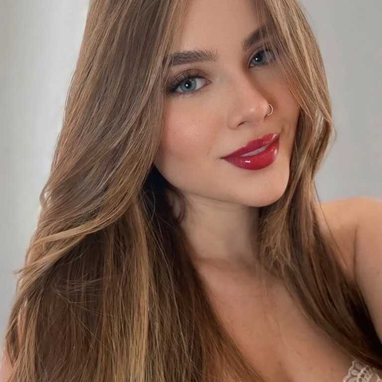 SarahRiveros — FansOnlyX creator profile