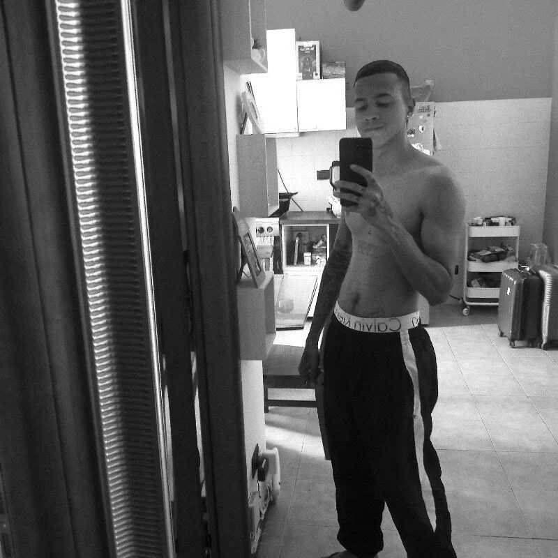 Adrianofrancais25 — FansOnlyX creator profile