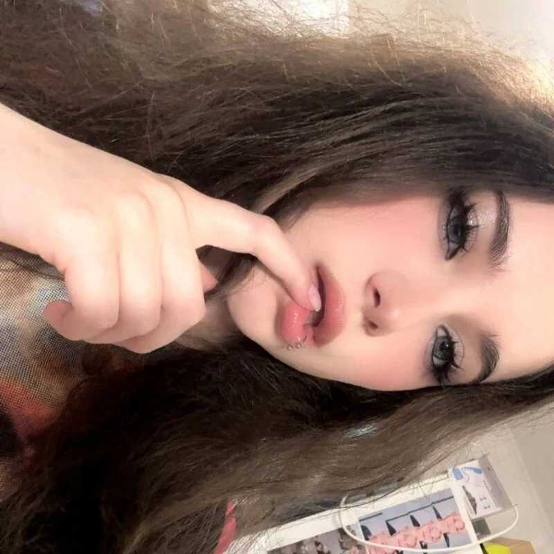 nemuriwx — FansOnlyX creator profile