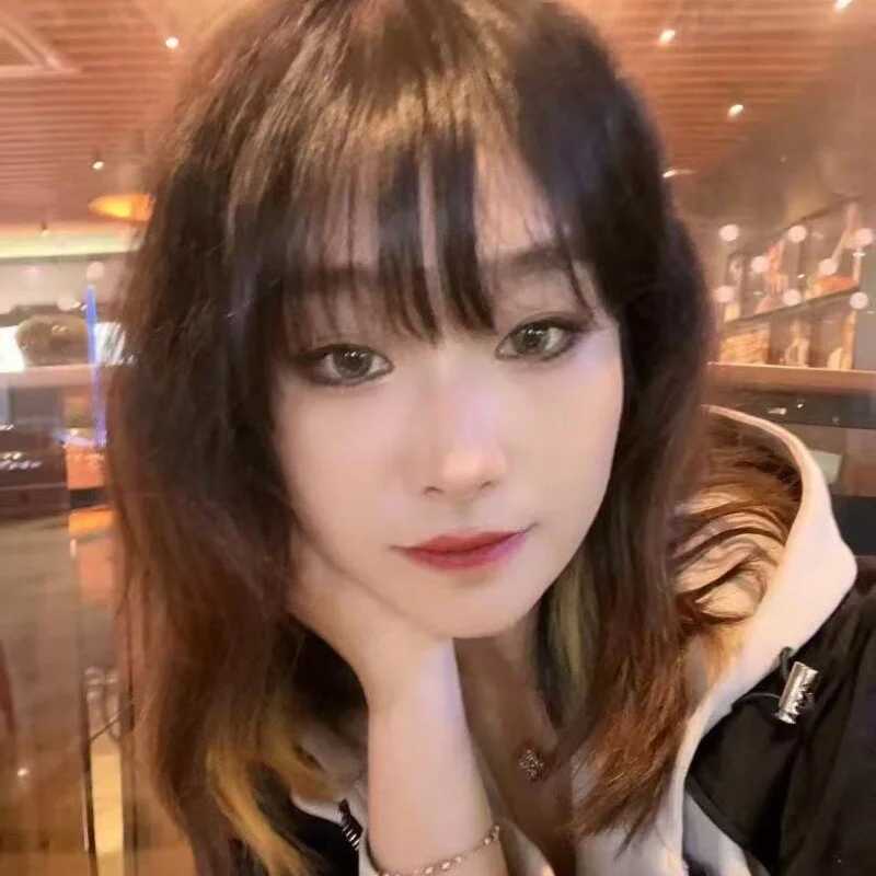 A-cola — FansOnlyX creator profile