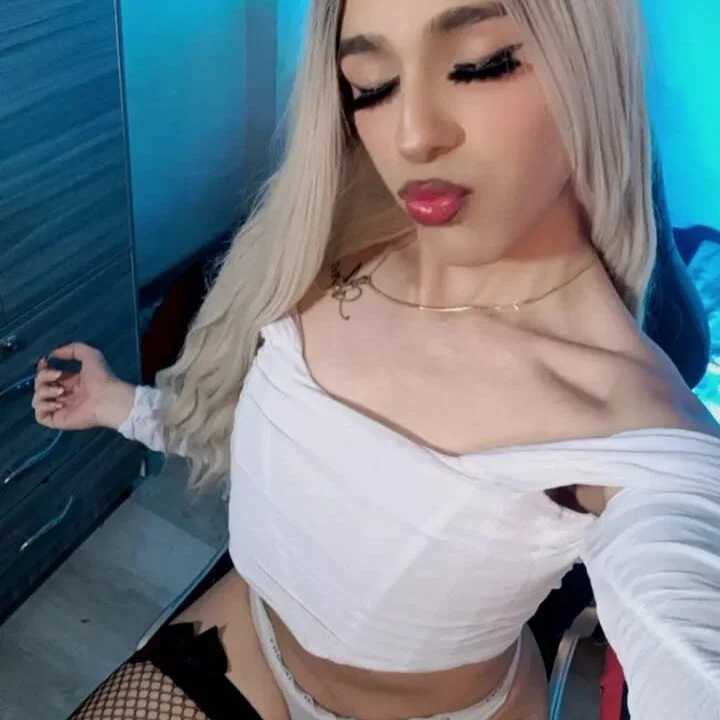 Maddye_Fox — FansOnlyX creator profile