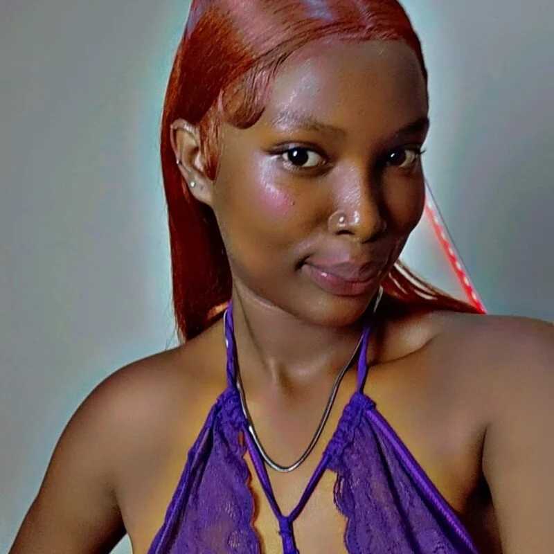 Lunarluxee — FansOnlyX creator profile