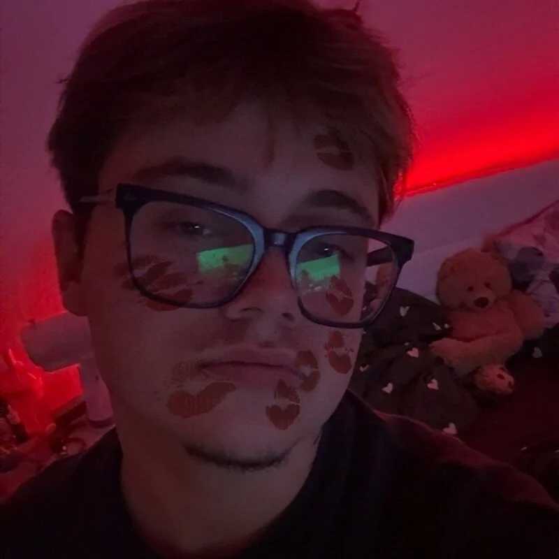 Adyxx — FansOnlyX creator profile