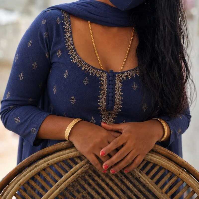 tamilponnuaslabi — FansOnlyX creator profile