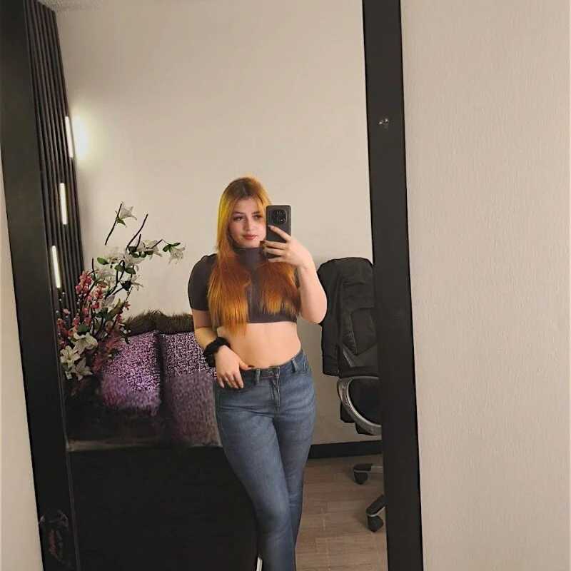 almma_shy — FansOnlyX creator profile