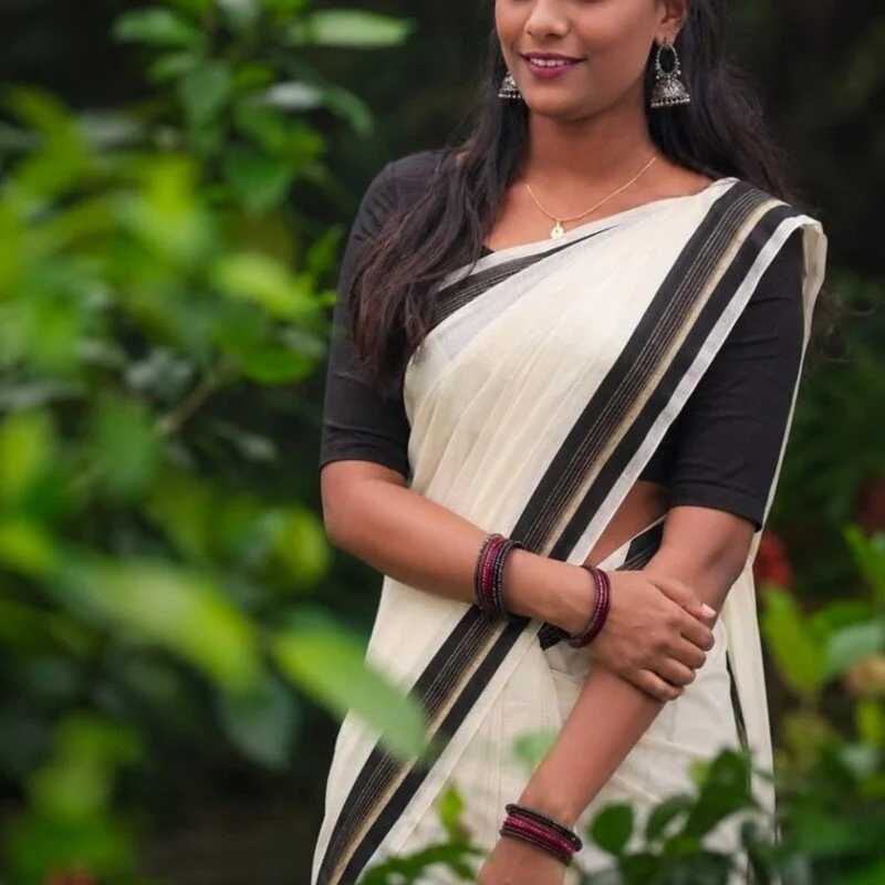 pavi_pavikutty — FansOnlyX creator profile