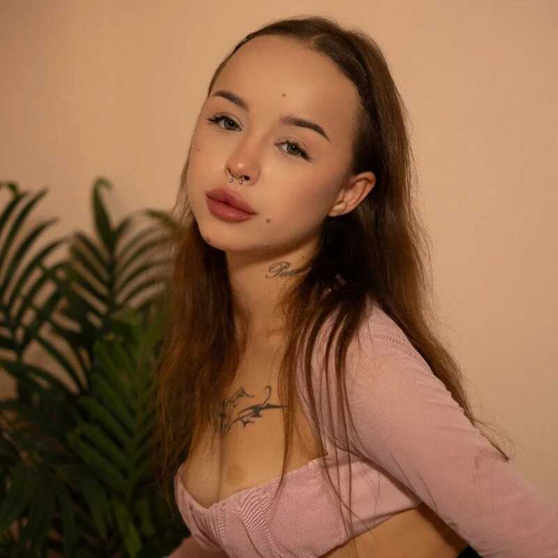 OliviaWillis — FansOnlyX creator profile