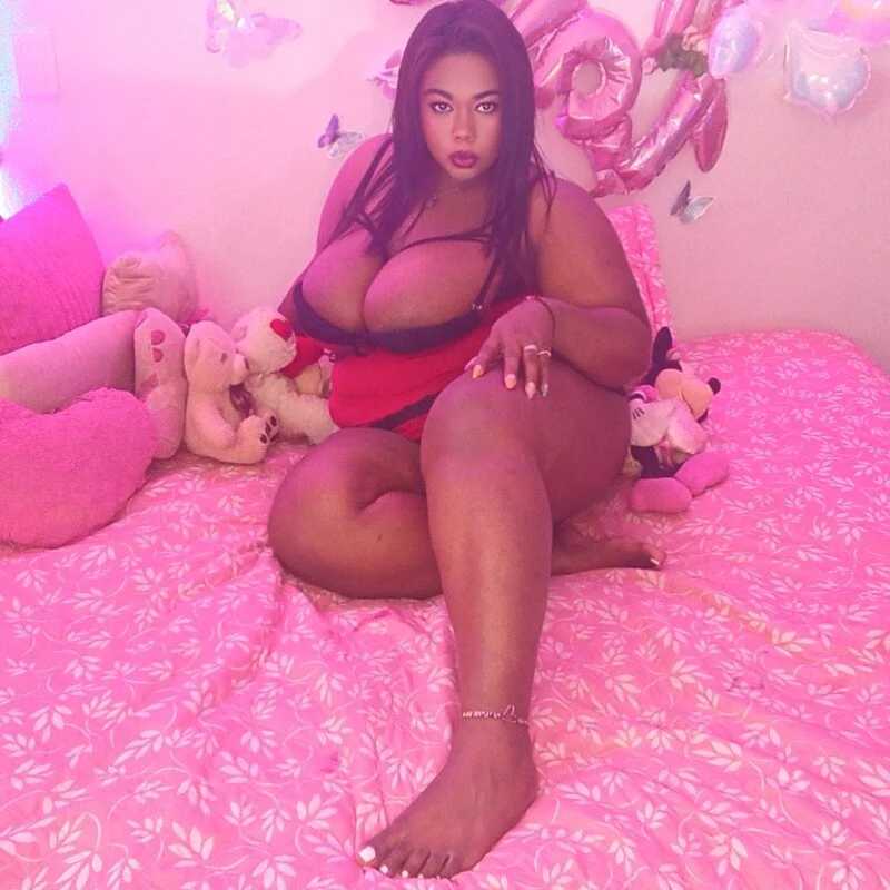 anai_valentinex — FansOnlyX creator profile
