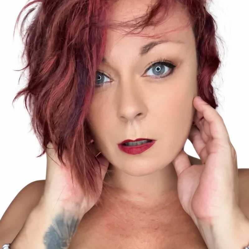 Leeloocam — FansOnlyX creator profile