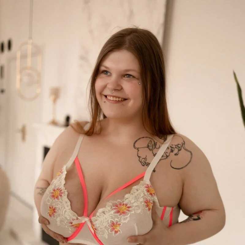 AuroraDemoni_ — FansOnlyX creator profile