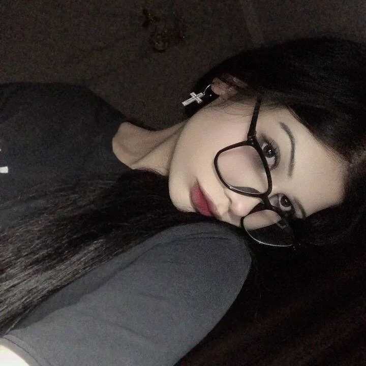 CherryBB_Meow — FansOnlyX creator profile