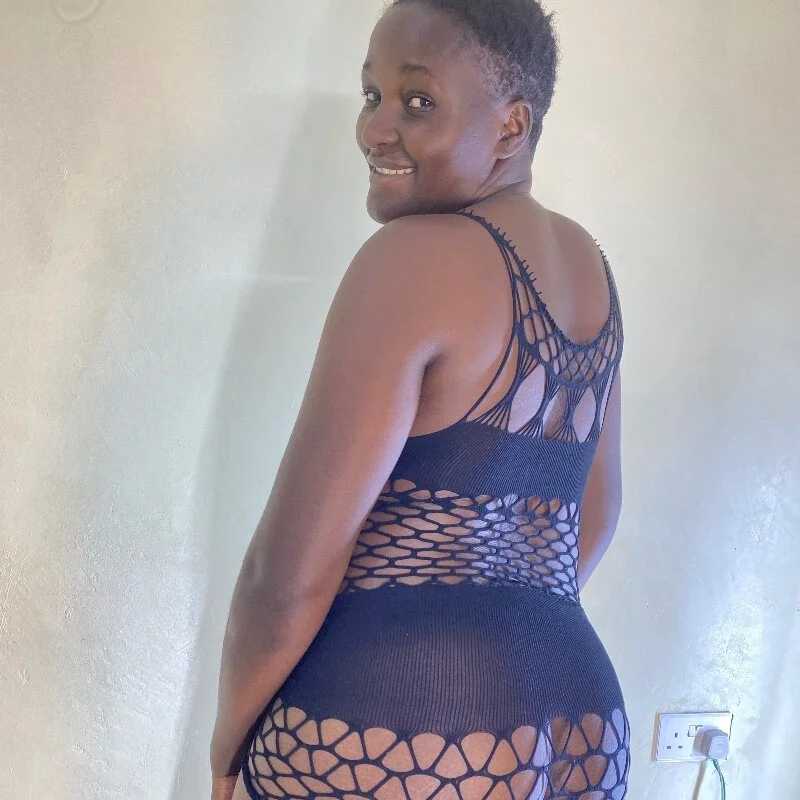 ebonysubmissivee — FansOnlyX creator profile
