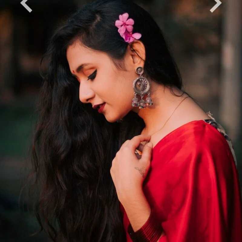 Simaran_Raj — FansOnlyX creator profile