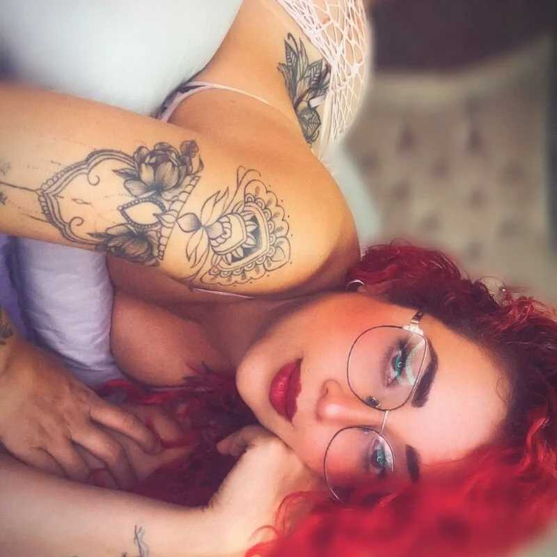 RoxanneStorm_ — FansOnlyX creator profile