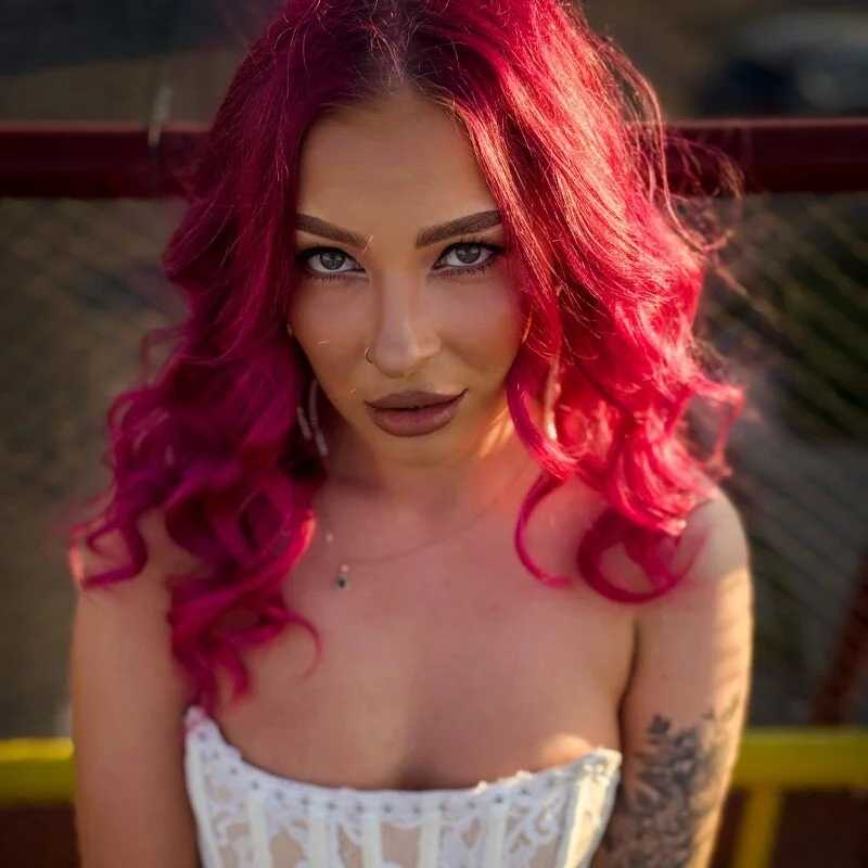 MonicaKarter — FansOnlyX creator profile
