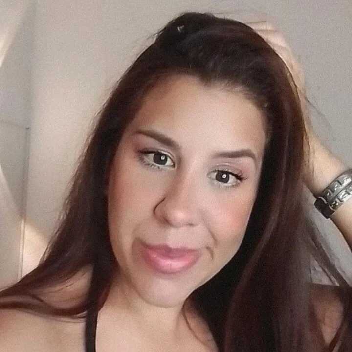 viviana_simmons28 — FansOnlyX creator profile