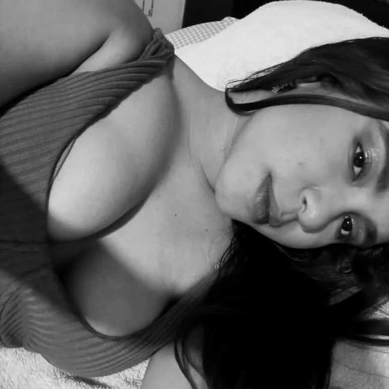zoeybrowm_ — FansOnlyX creator profile