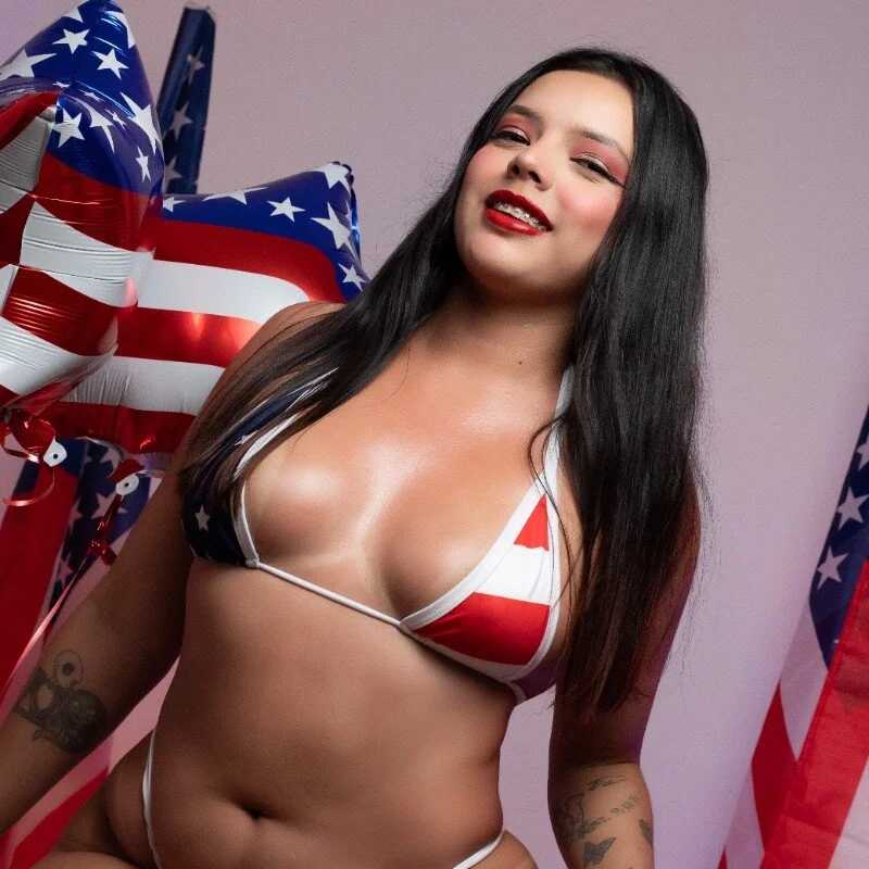 ViolettaRousee_ — FansOnlyX creator profile