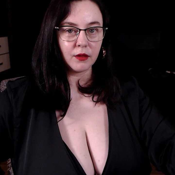 poshmistress — FansOnlyX creator profile