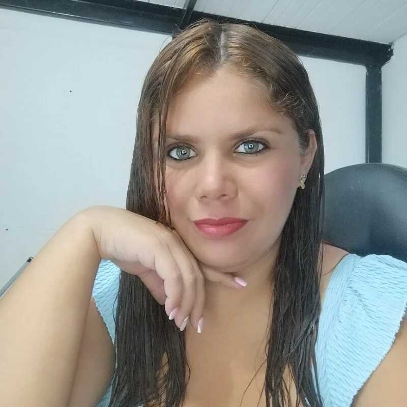 Zafiro_MD — FansOnlyX creator profile