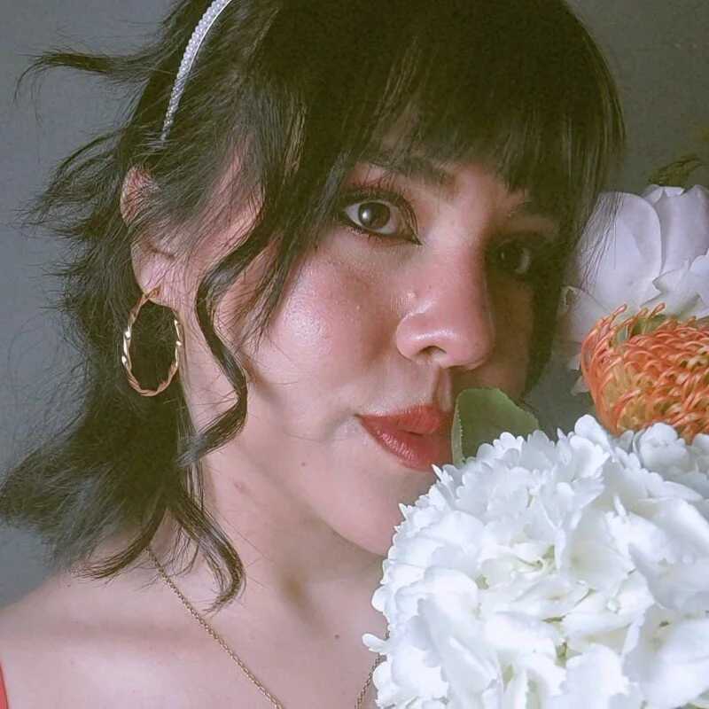 Ari_Elisse — FansOnlyX creator profile