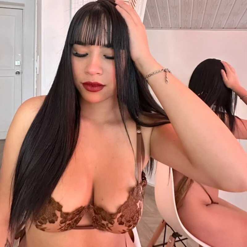 violeta27_ — FansOnlyX creator profile
