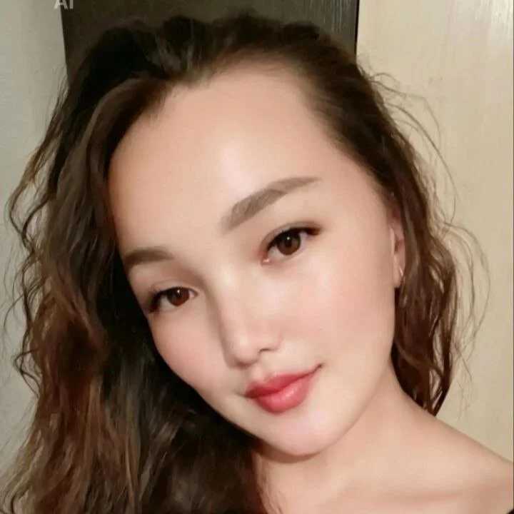 AnelyaMayaa — FansOnlyX creator profile